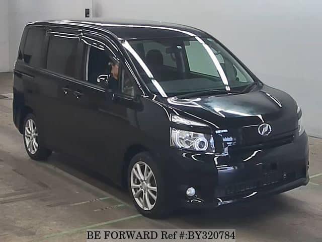 2009 Toyota Voxy JDM car for sale — photo 4 of 6