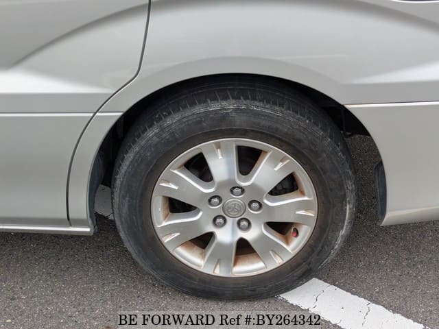 2004 Toyota Alphard JDM car for sale — photo 10 of 25