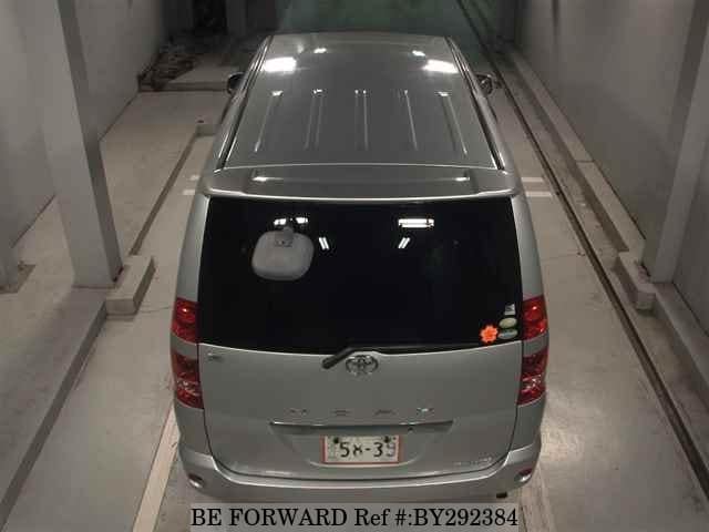 2004 Toyota Noah JDM car for sale — photo 4 of 6