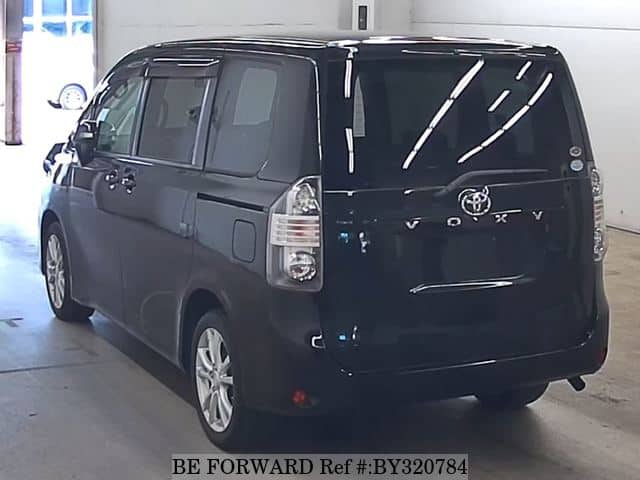 2009 Toyota Voxy JDM car for sale — photo 5 of 6