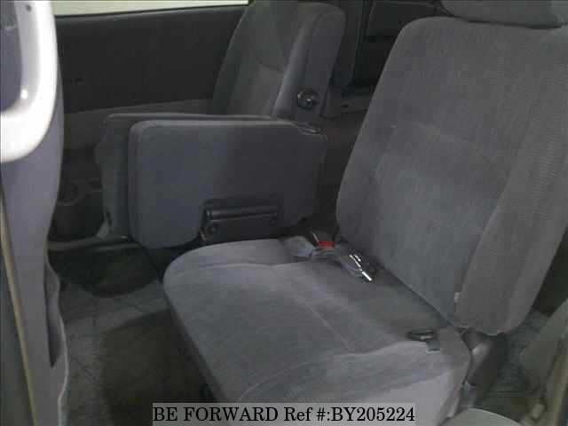 2004 Toyota Noah JDM car for sale — photo 5 of 5