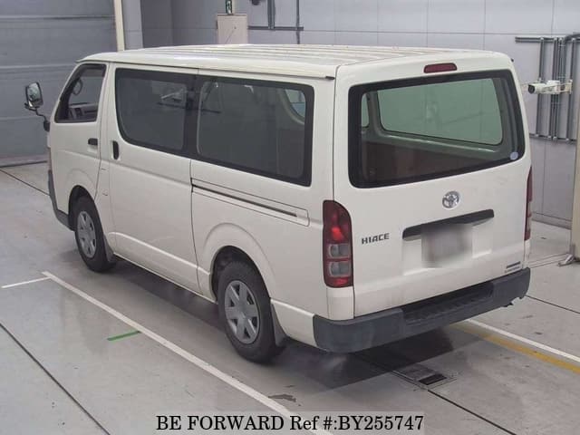 2010 Toyota HiAce JDM car for sale — photo 7 of 8