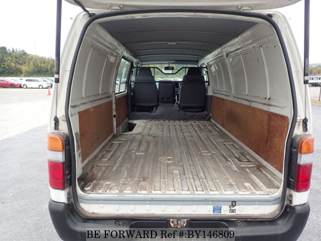 2003 Toyota HiAce JDM car for sale — photo 20 of 25