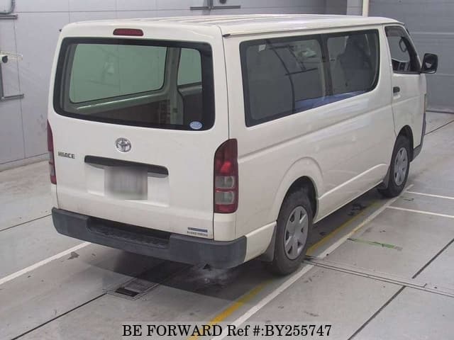 2010 Toyota HiAce JDM car for sale — photo 2 of 8