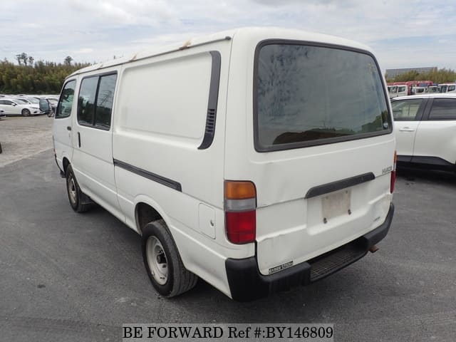 2003 Toyota HiAce JDM car for sale — photo 3 of 25