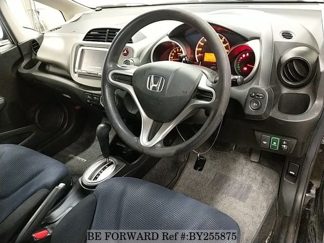 2010 Honda Fit JDM car for sale — photo 3 of 6