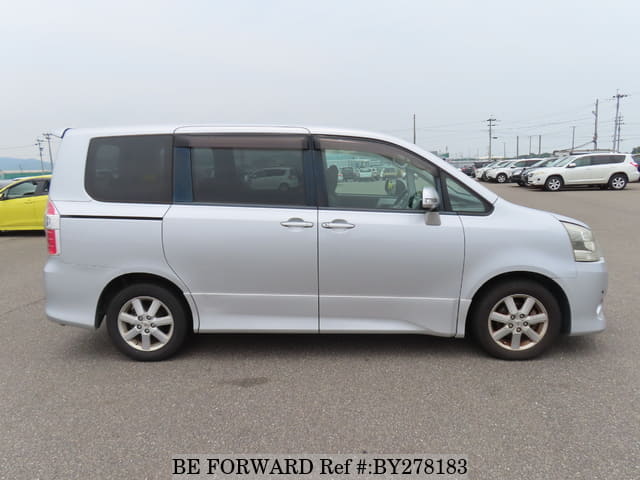 2009 Toyota Noah JDM car for sale — photo 6 of 25