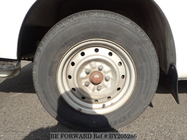 1995 Toyota HiAce JDM car for sale — photo 9 of 25