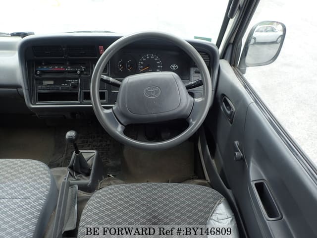 2003 Toyota HiAce JDM car for sale — photo 24 of 25