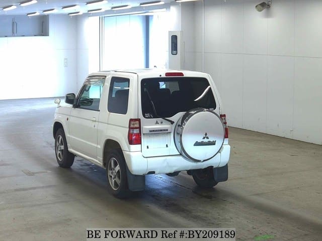 2005 Mitsubishi Pajero Mini JDM car for sale — photo 4 of 6