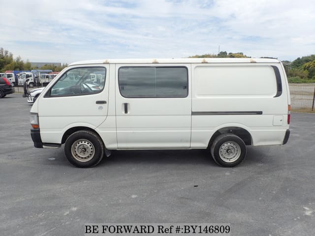 2003 Toyota HiAce JDM car for sale — photo 2 of 25