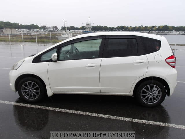 2008 Honda Fit JDM car for sale — photo 2 of 25