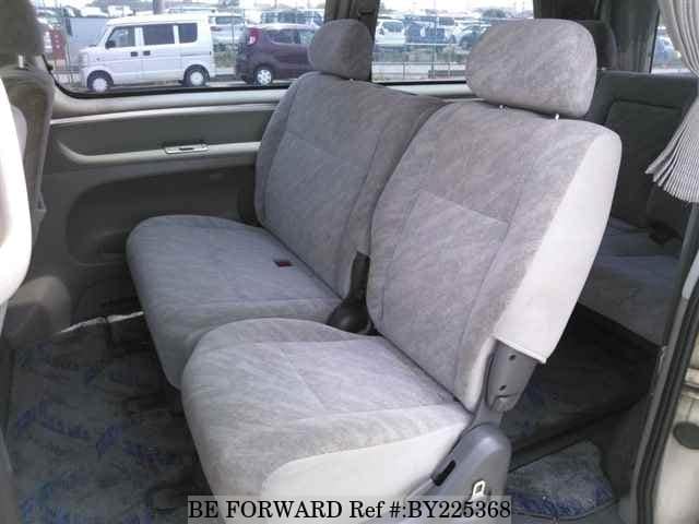 1998 Toyota Regius JDM car for sale — photo 7 of 8