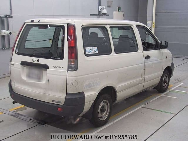 2003 Toyota Townace JDM car for sale — photo 2 of 8