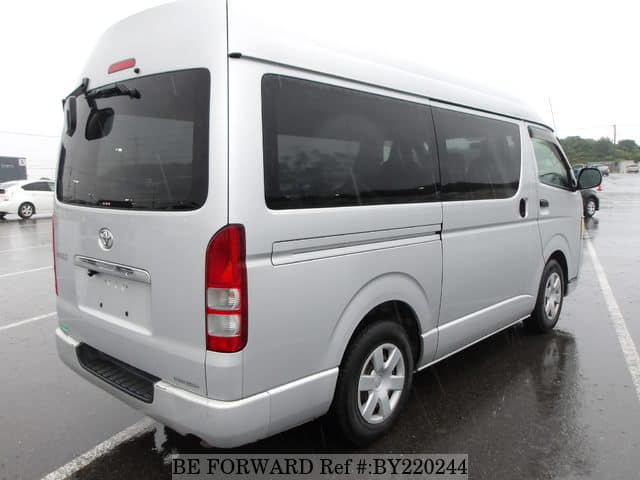 2009 Toyota HiAce JDM car for sale — photo 5 of 25