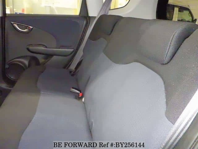 2010 Honda Fit JDM car for sale — photo 4 of 6