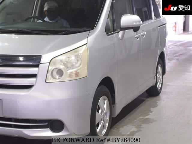 2008 Toyota Noah JDM car for sale — photo 6 of 8