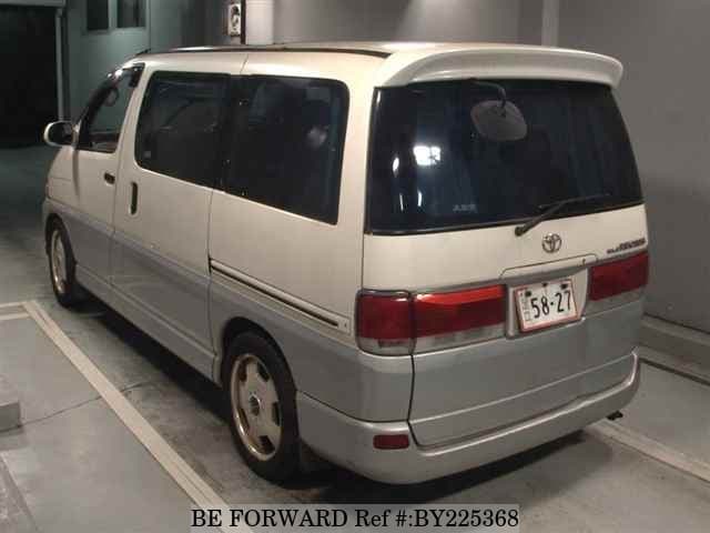 1998 Toyota Regius JDM car for sale — photo 6 of 8