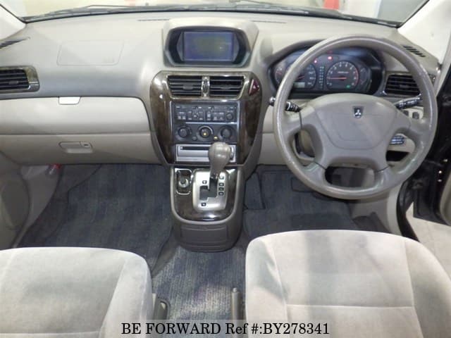 2000 Mitsubishi Chariot JDM car for sale — photo 3 of 5