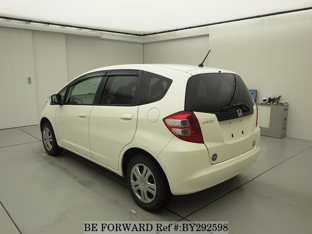 2010 Honda Fit JDM car for sale — photo 2 of 6