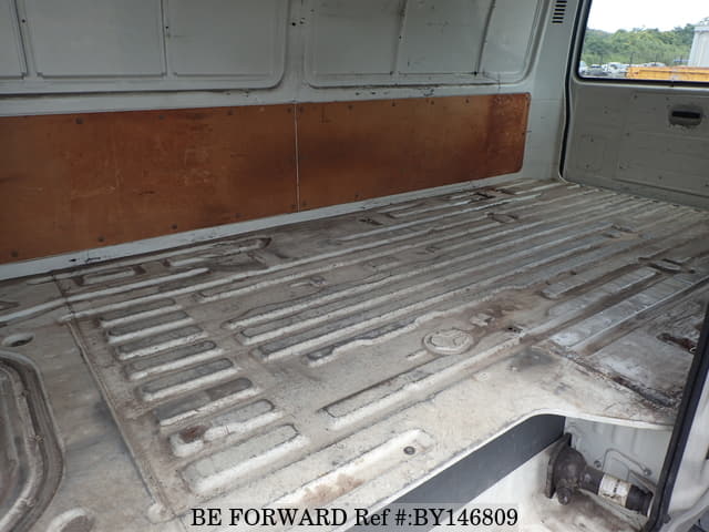 2003 Toyota HiAce JDM car for sale — photo 19 of 25