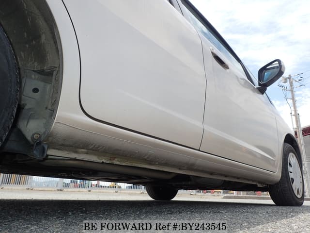 2010 Honda Fit JDM car for sale — photo 21 of 25