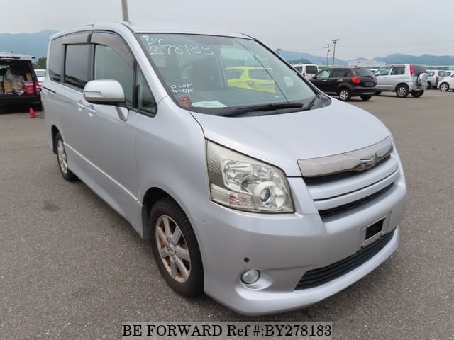 2009 Toyota Noah JDM car for sale — photo 7 of 25