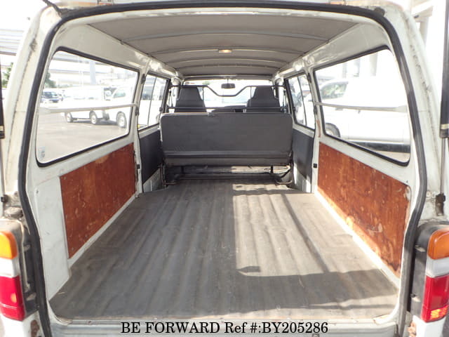 1995 Toyota HiAce JDM car for sale — photo 20 of 25