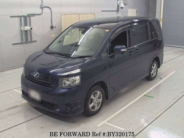 2009 Toyota Voxy JDM car for sale