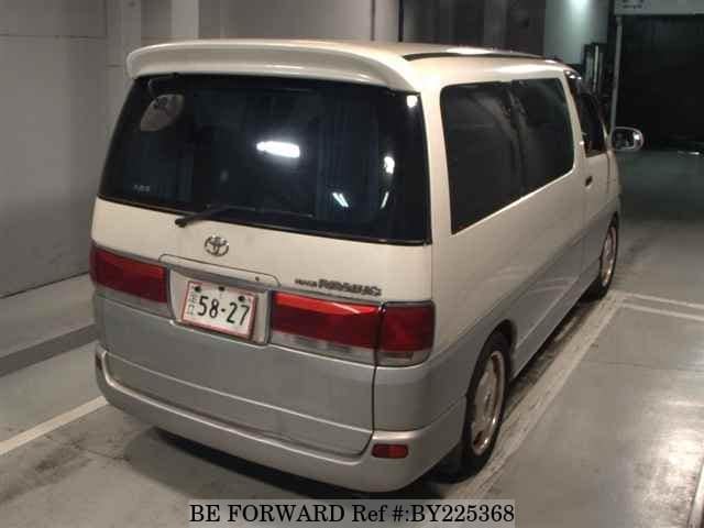 1998 Toyota Regius JDM car for sale — photo 2 of 8