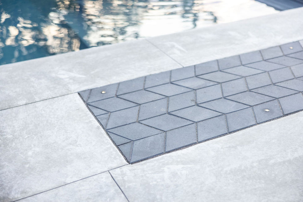 CDG-CaryPool&Patio-071