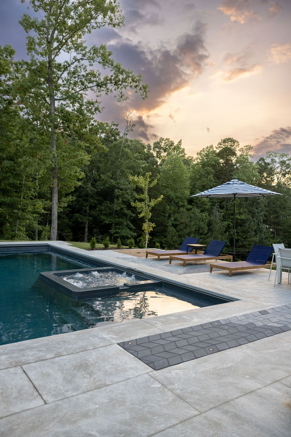 CDG-CaryPool&Patio-107