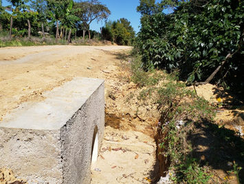 Fondo Cafetero Nacional brinda atención a la red vial cafetalera en La Libertad, Comayagua,