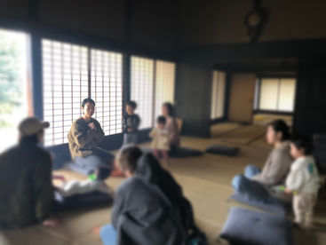 2025/12/02 外遊び型子育てひろば/青梅はらっぱ 助産師さんとベビーマッサージ