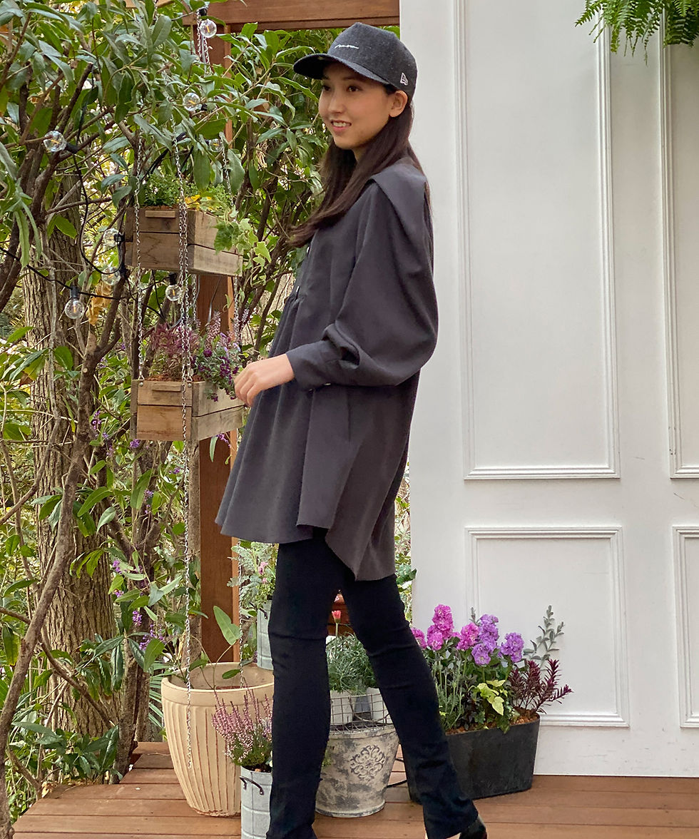 サムネイル： Tuck design long shirt blouse