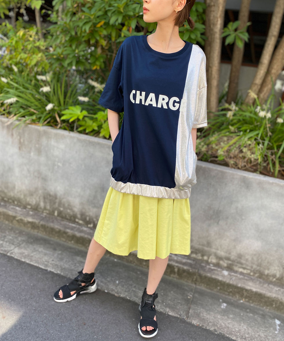 サムネイル： Shiny switching print T-shirt CHARGE