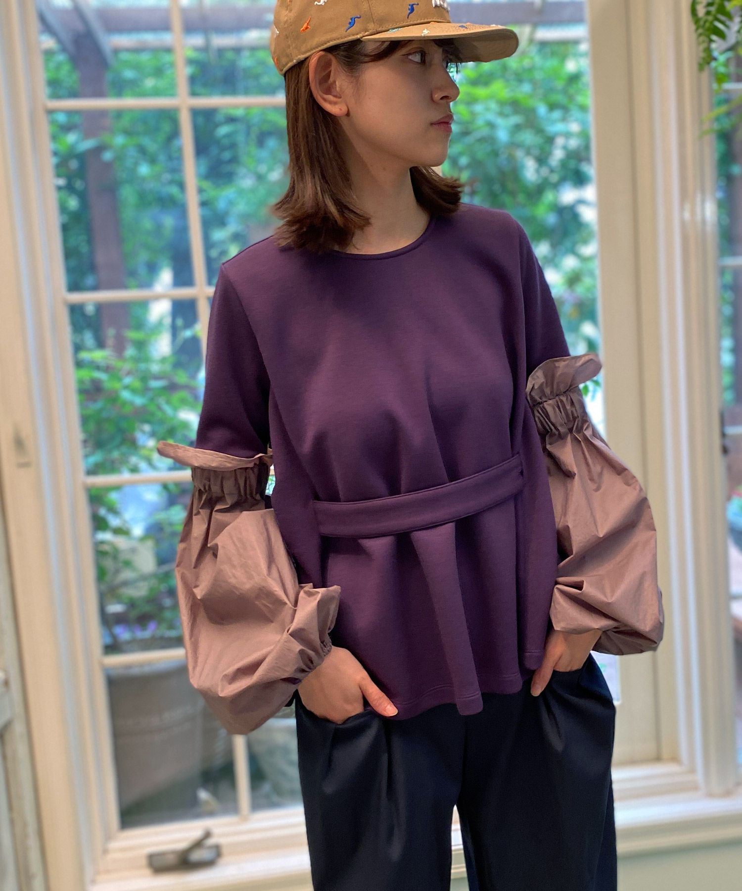 Balloon sleeve design pullover