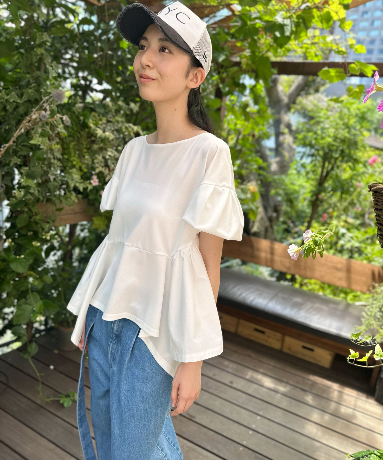 Peplum hem Tee(製品）