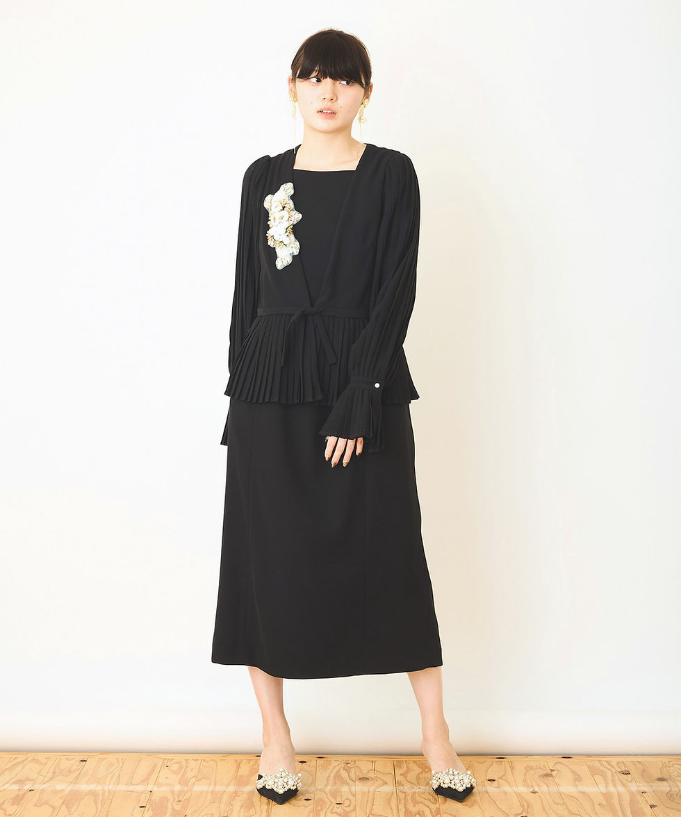 サムネイル： Pleats mix design dress