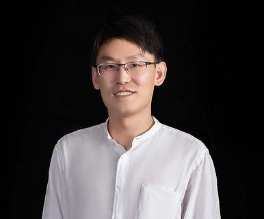 Zachary Wang Photo_edited.png