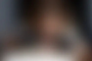 Rękawiczki jednorazowe dla dzieci. Kiedy mają sens, a kiedy lepiej ich nie zakładać