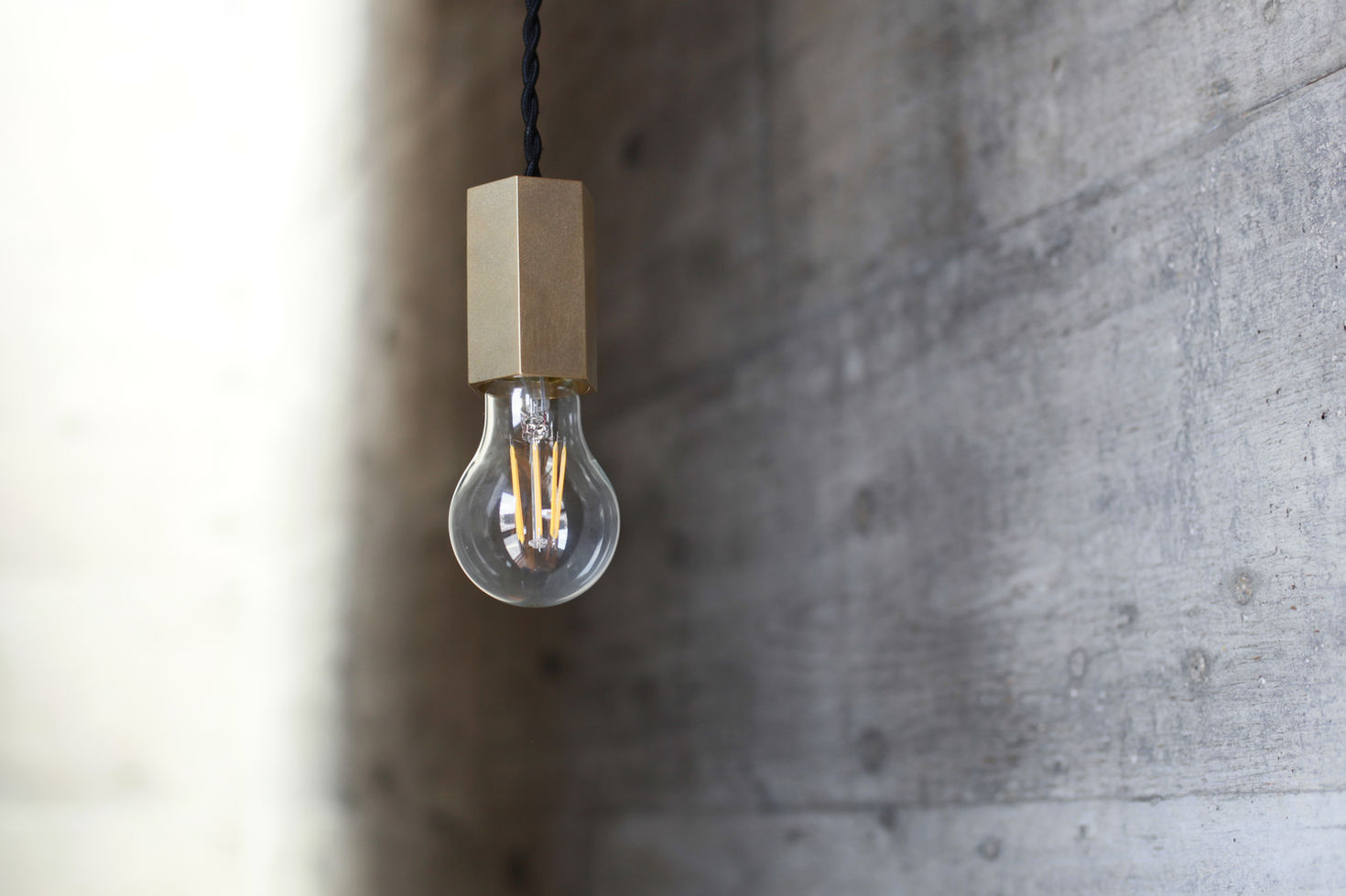 ペンダントライト / 六角 L (真鍮無垢)