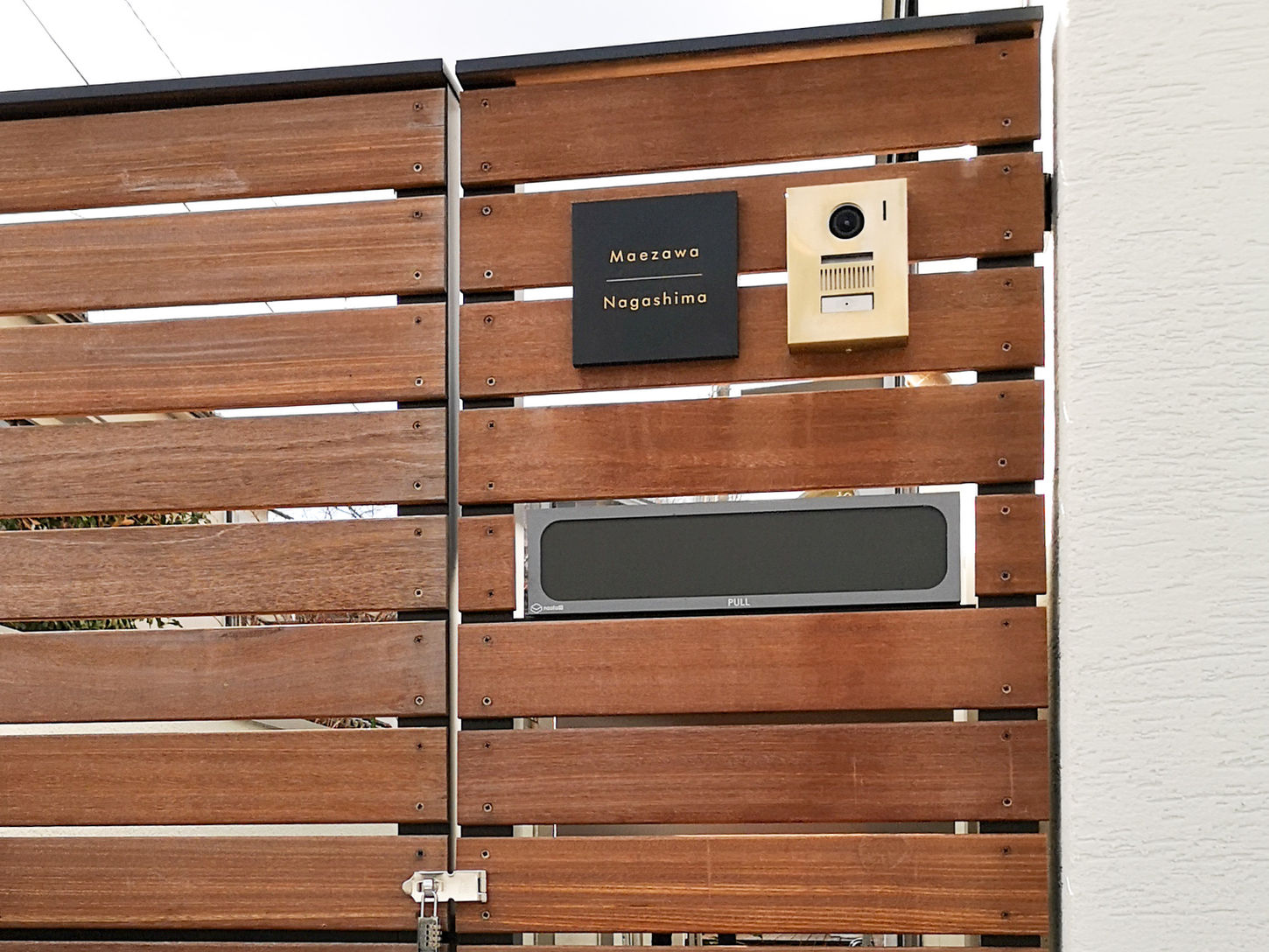 真鍮インターホンカバー