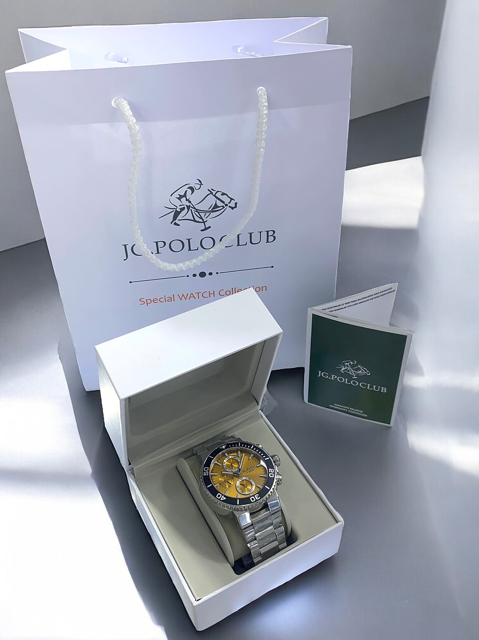 Küçük resim: Polo Erkek Saat 50 metre su geçirmezlik 2 yıl garantili