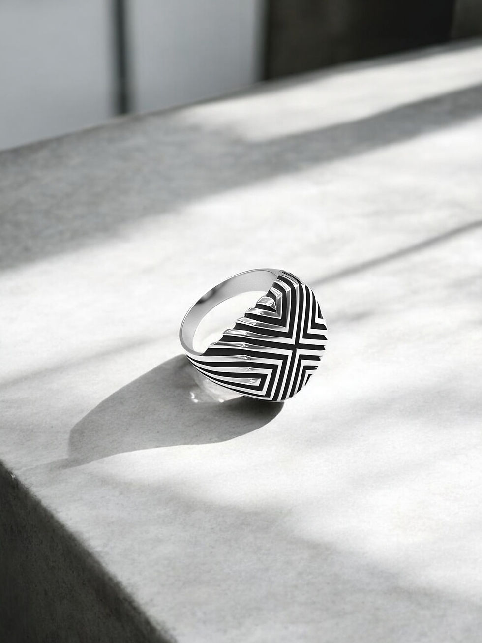 Küçük resim: Özel Tasarım el Erkek Yüzüğü 925 ayar Gümüş Özel Lak kaplama