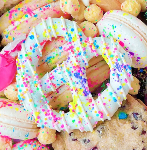 Lrg Dipped Pretzels