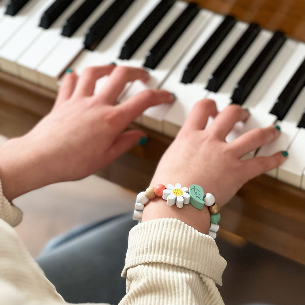 Thumbnail: Mini Tin - Daisy Bracelet Gift Kit