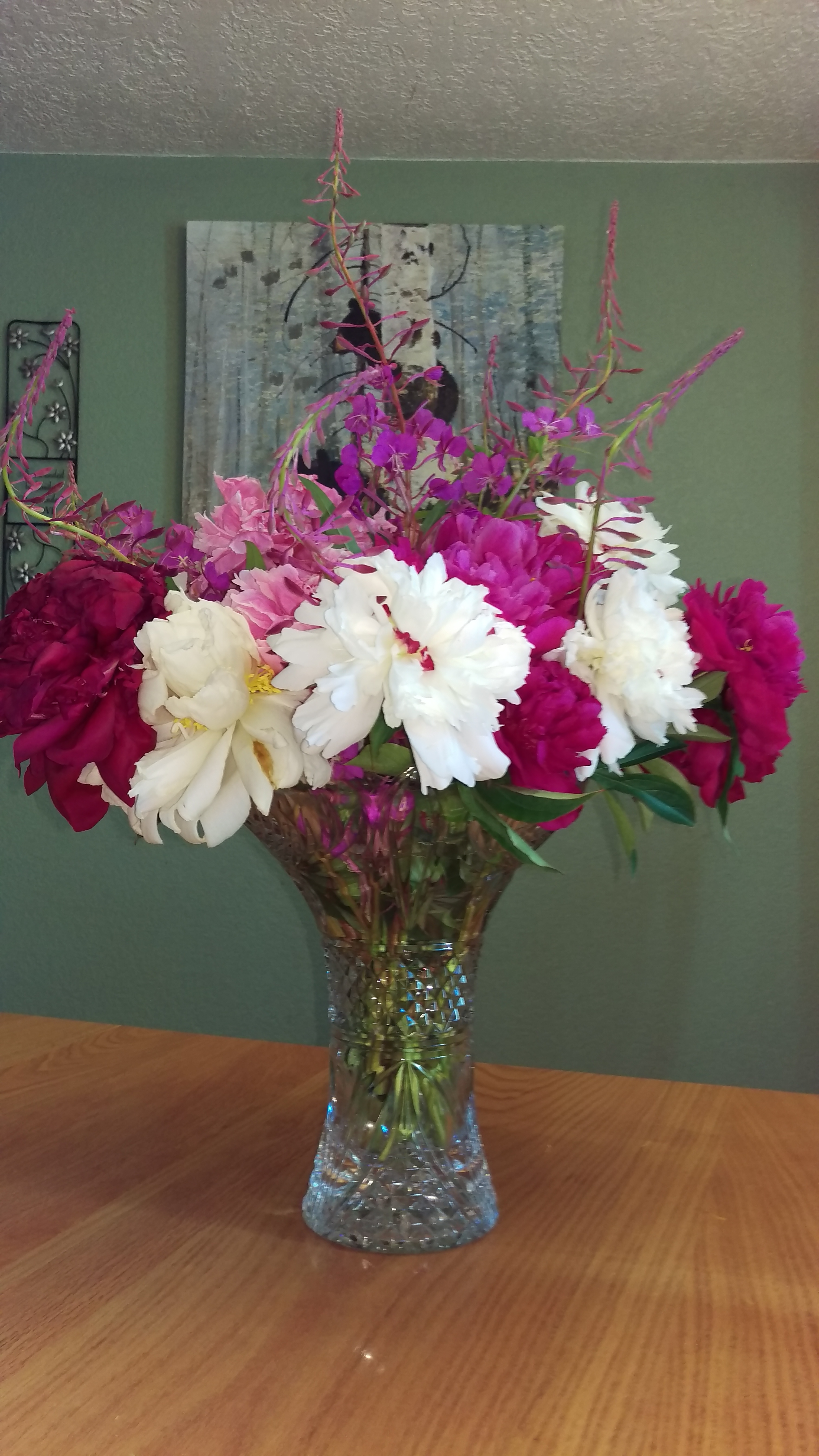 Alaska Peony Table Beauties