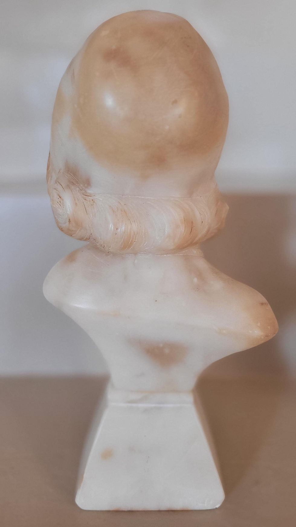 Thumbnail: Original Italian Antique Bust in Alabaster by Giuseppe Bessi 19th Century