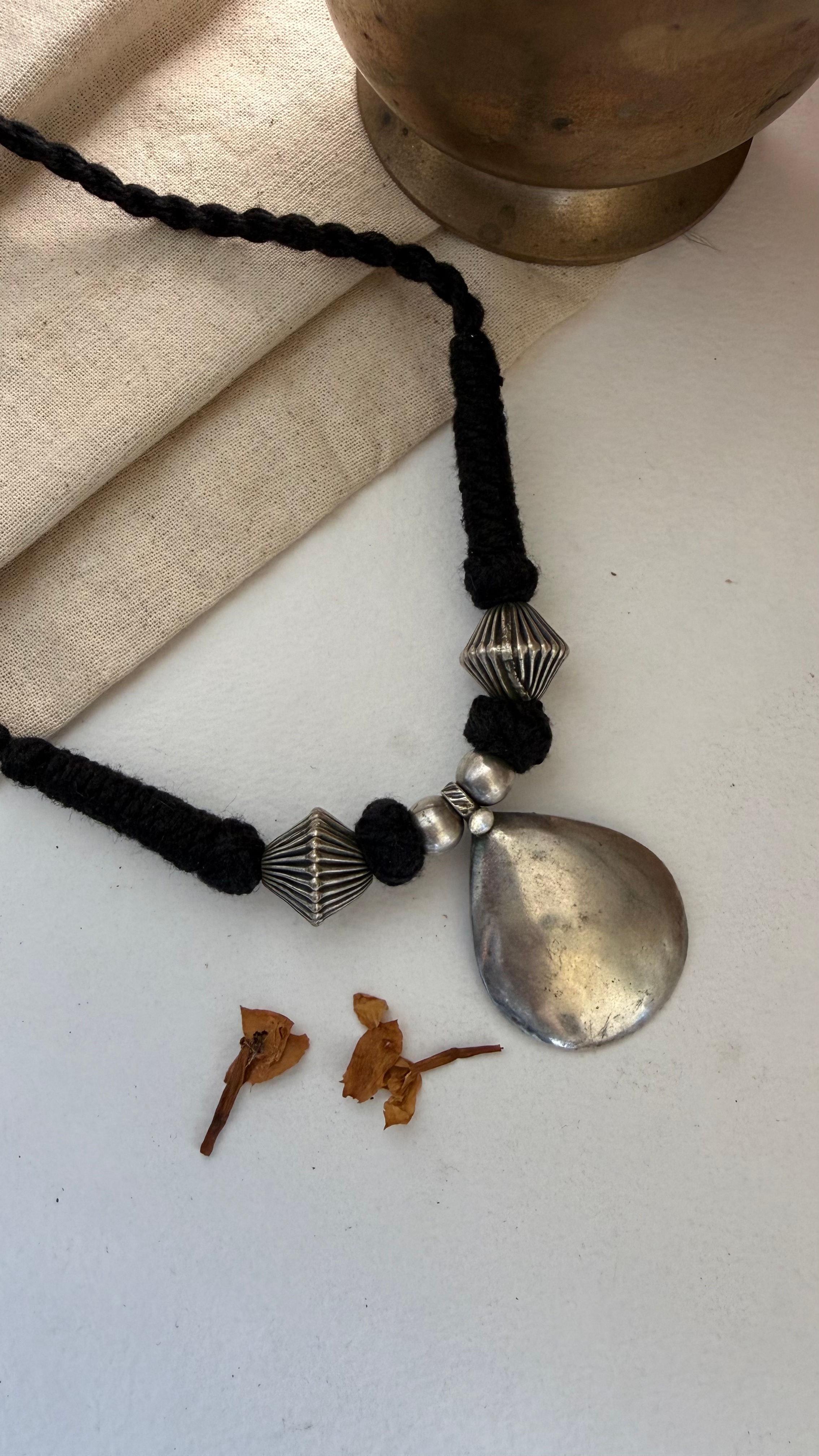 Vidhya necklace